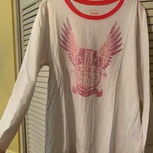 Long sleeve graphic tee